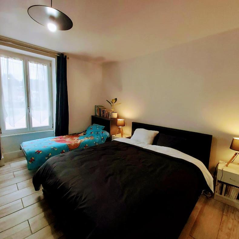 Hotel Au Pays D'Angeline La Pacaudière Habitación foto